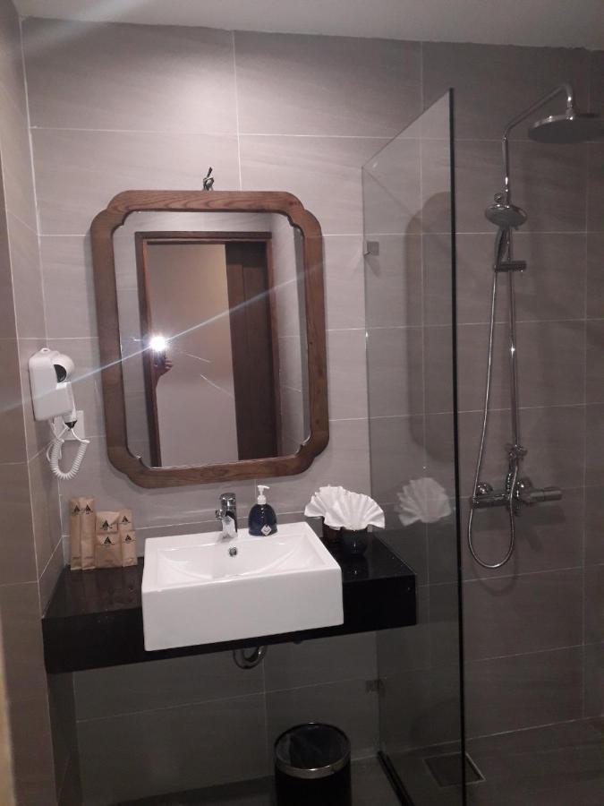 Lavian Hotel ها لونغ المظهر الخارجي الصورة